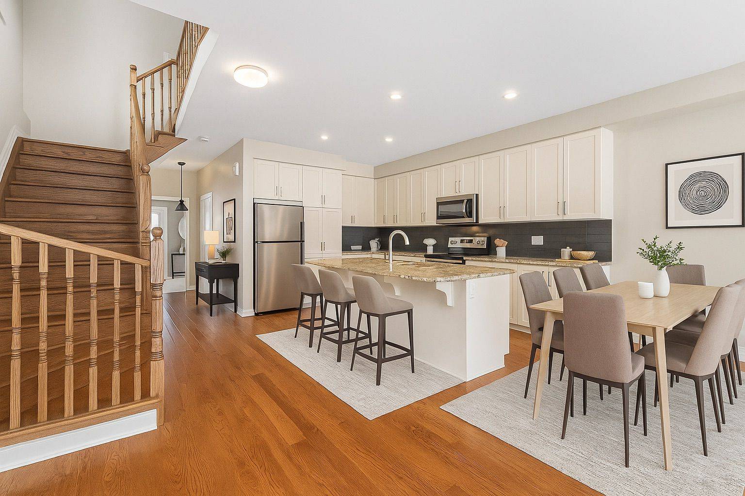 Stittsville - Munster - Richmond, ON K2S 2L1,907 Orvieto WAY
