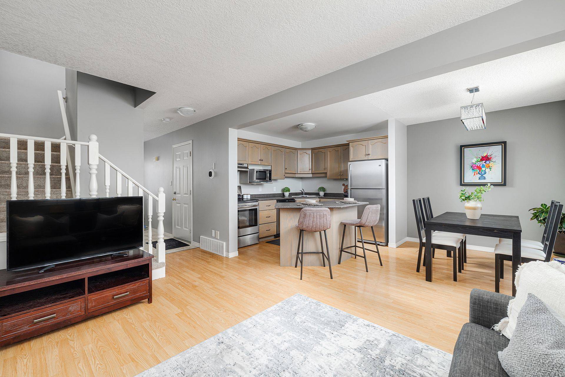 Stratford, ON N4Z 1H9,148 Athlone CRES