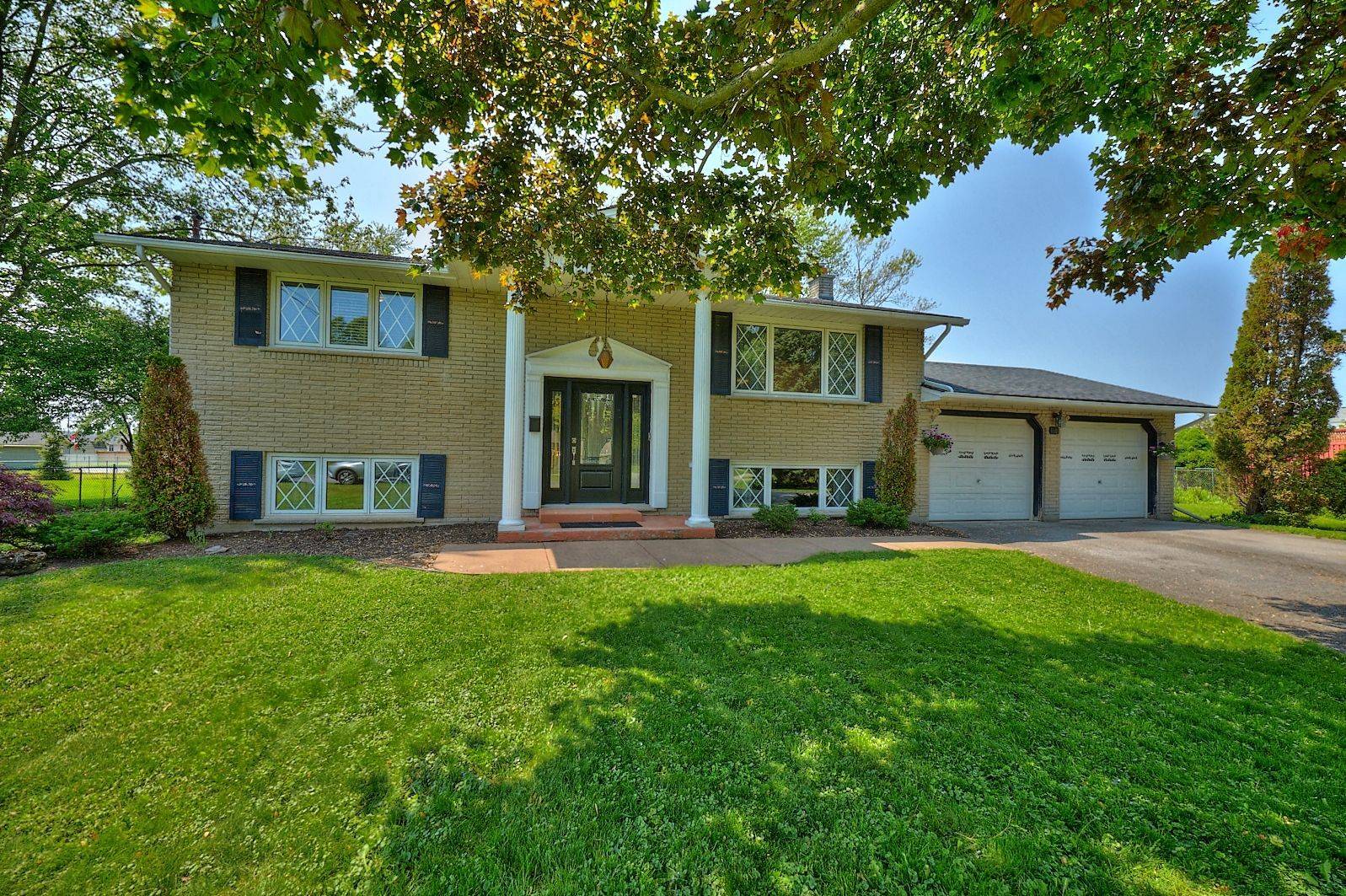 1129 Manning CT, Fort Erie, ON L2A 5P7