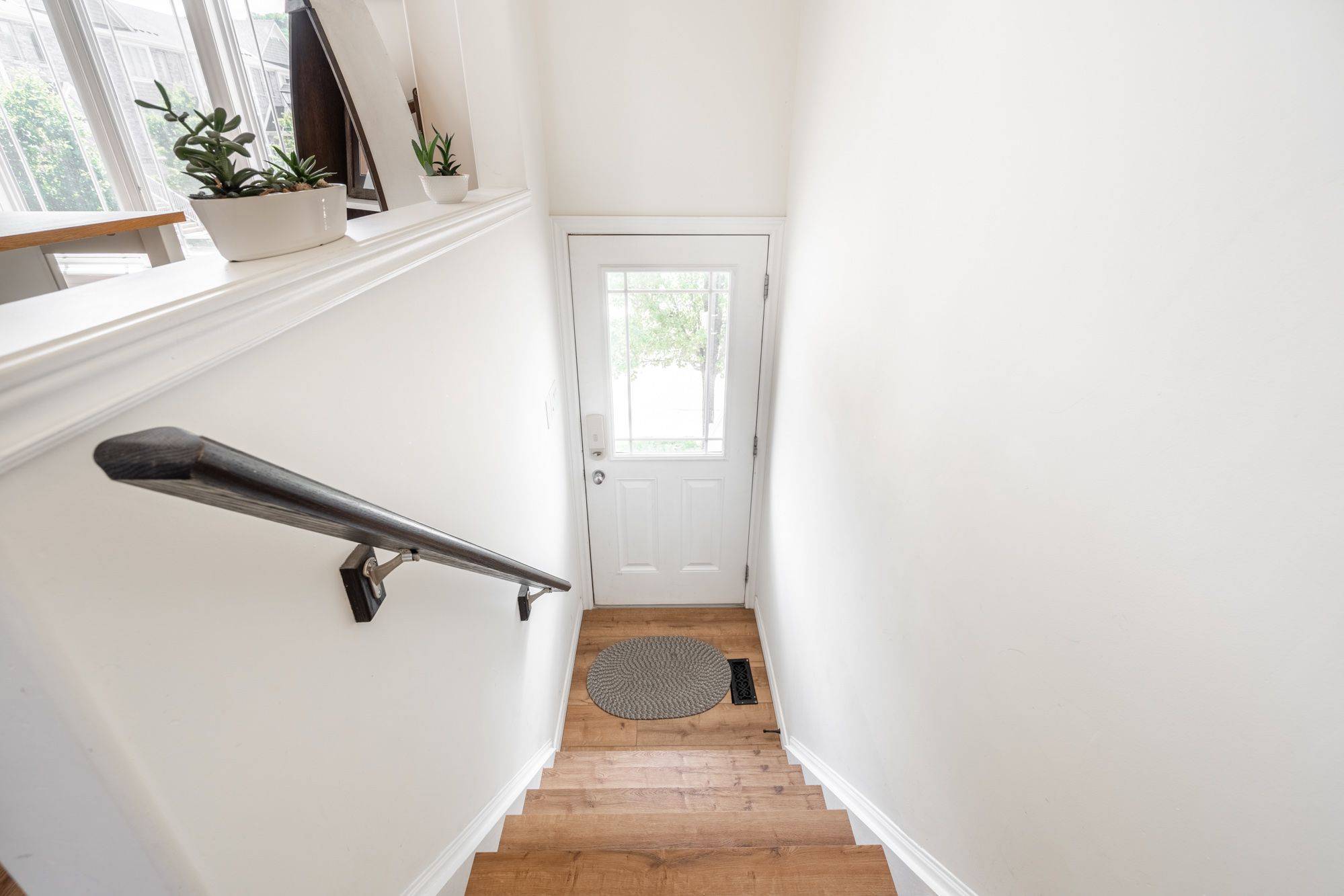 Grimsby, ON L3M 0B5,8 Hemlock WAY #28