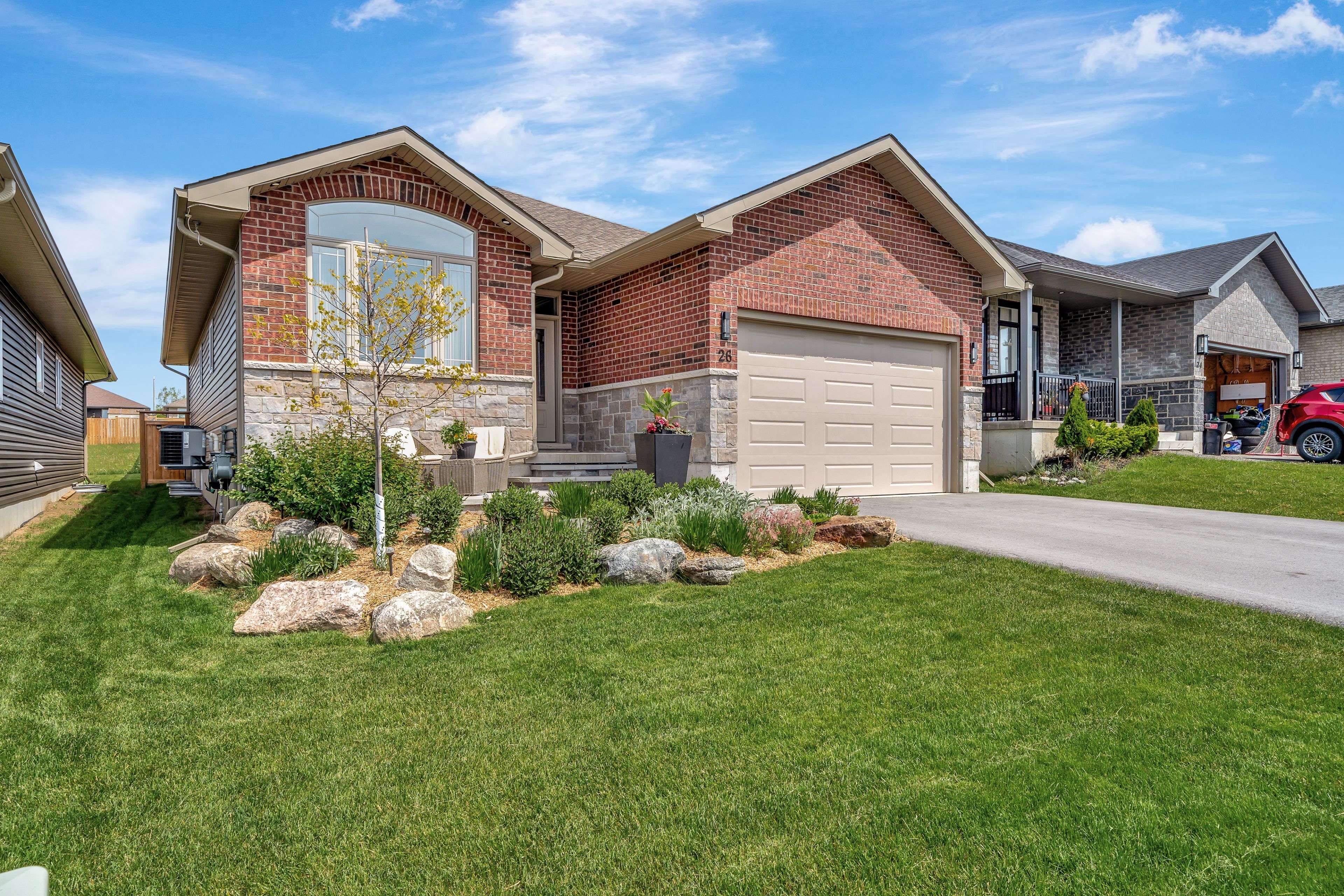 26 Matheos CRES, Quinte West, ON K8V 0L2
