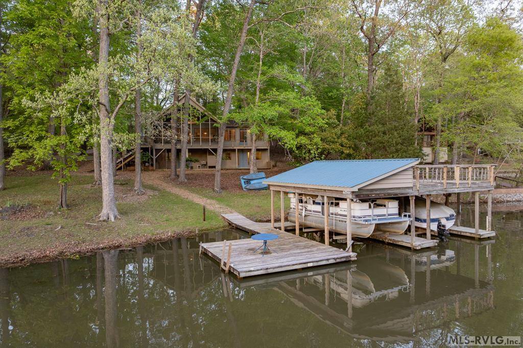 107 N Pine Cove Ln, Macon, NC 27551