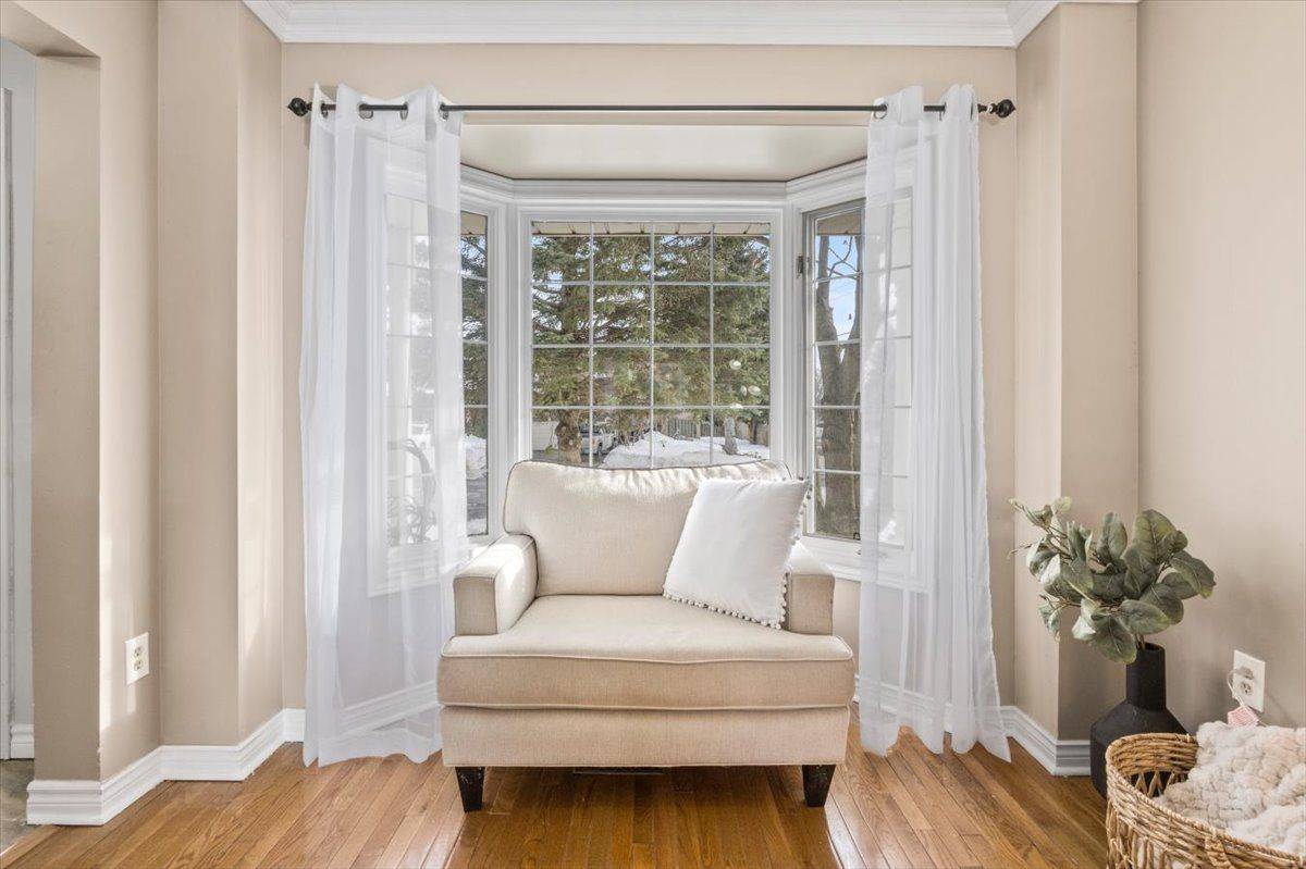Clarington, ON L1B 1K5,2 Resnik DR
