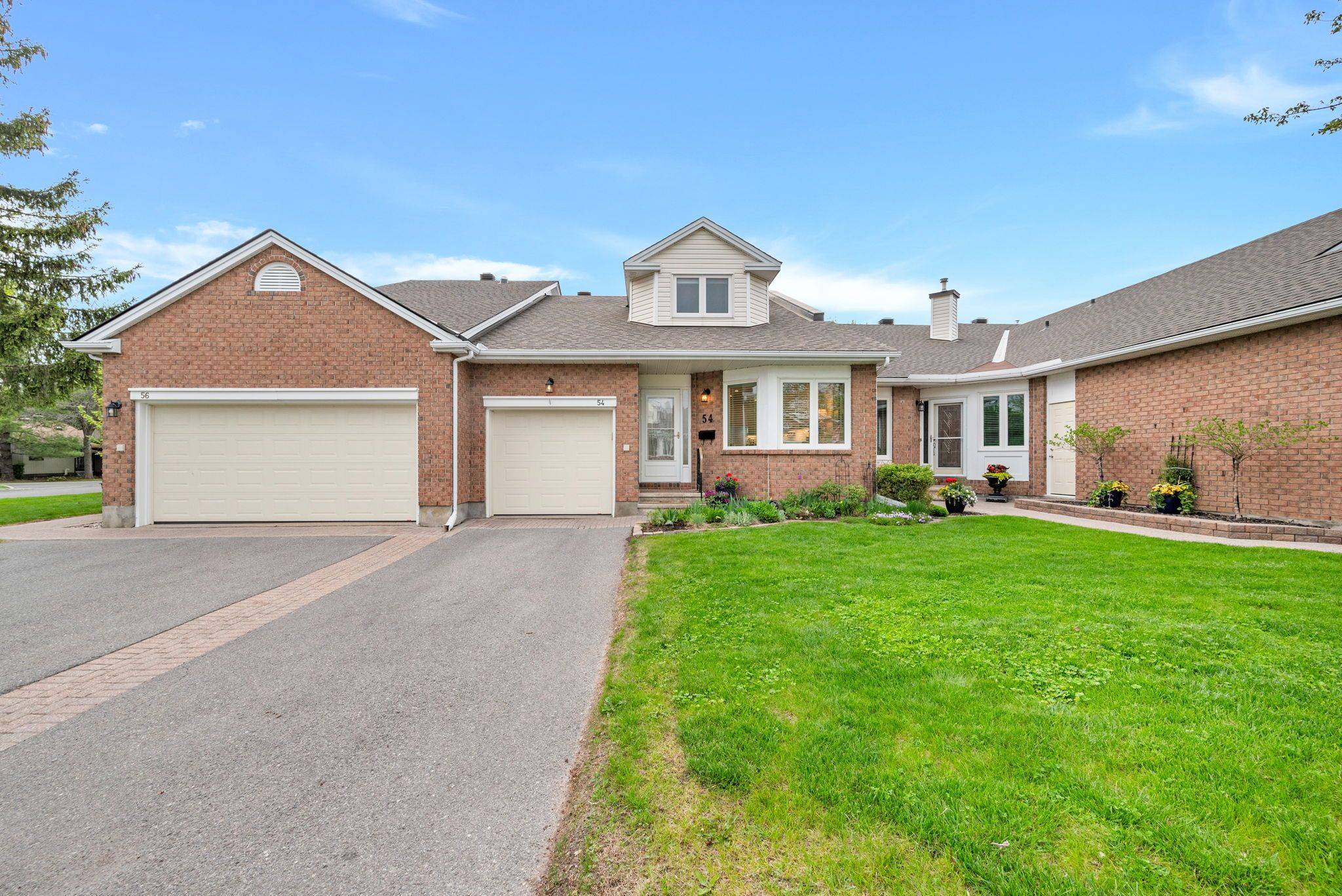 54 Innesbrook CT, Stittsville - Munster - Richmond, ON K2S 1C7