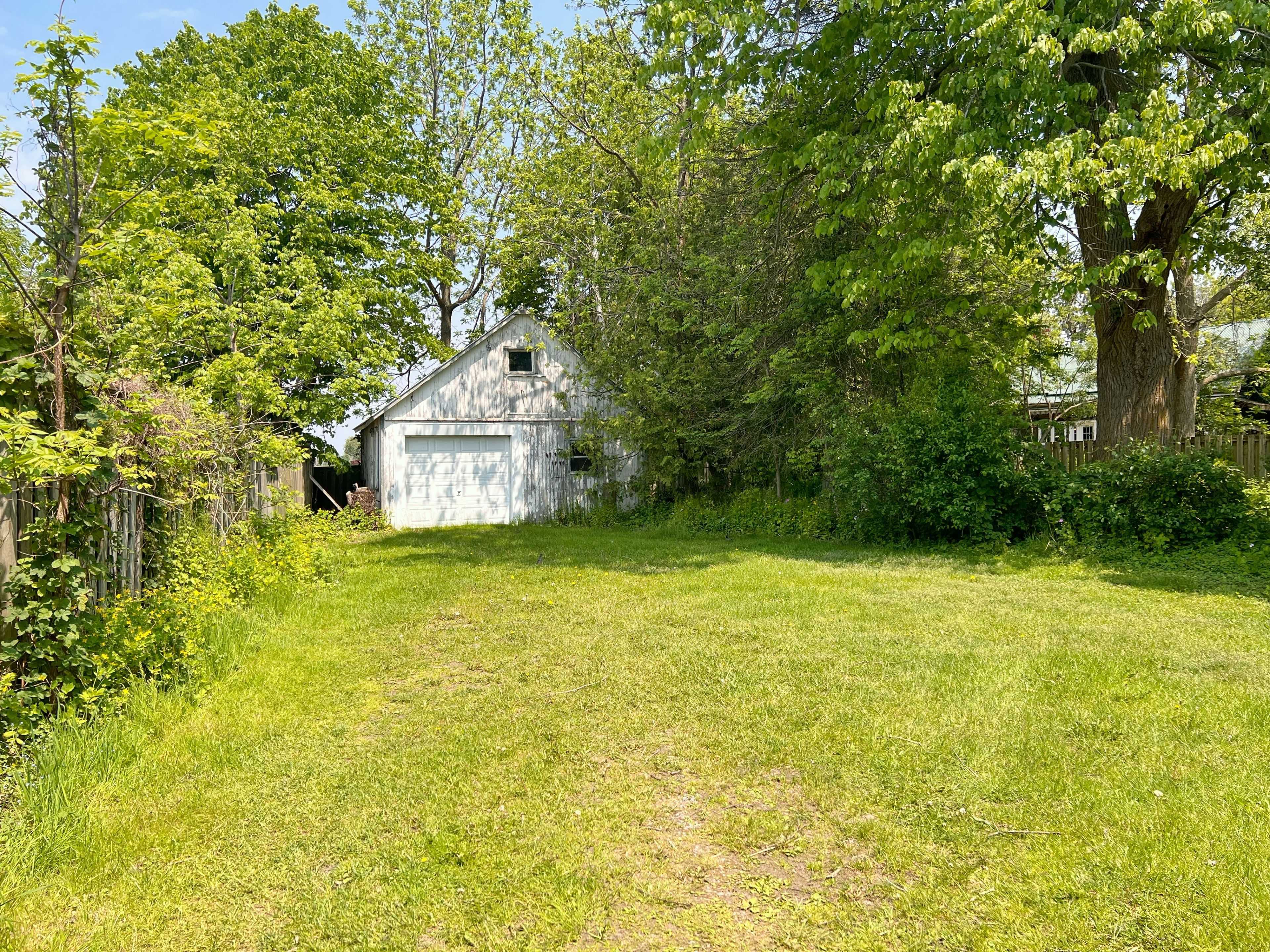 Prince Edward County, ON K0K 1G0,282 Bloomfield Main ST