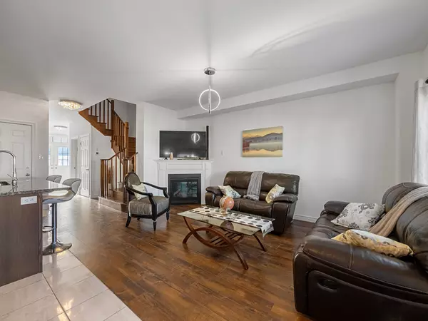Shelburne, ON L0N 1S3,161 Clark ST