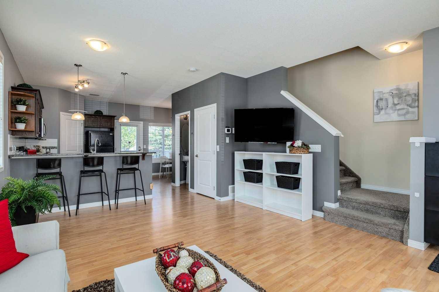 Airdrie, AB T4B 0W2,1001 8 ST Northwest #1204