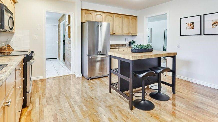 Whitby, ON L1N 6E8,21 Pilkington CRES