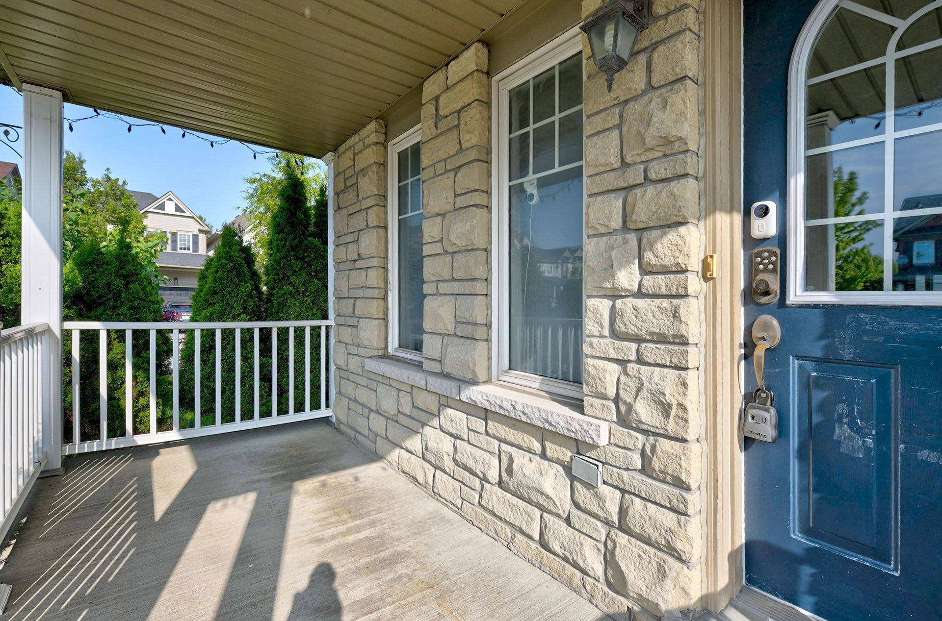 Whitby, ON L1M 2L3,7 Settler's CT