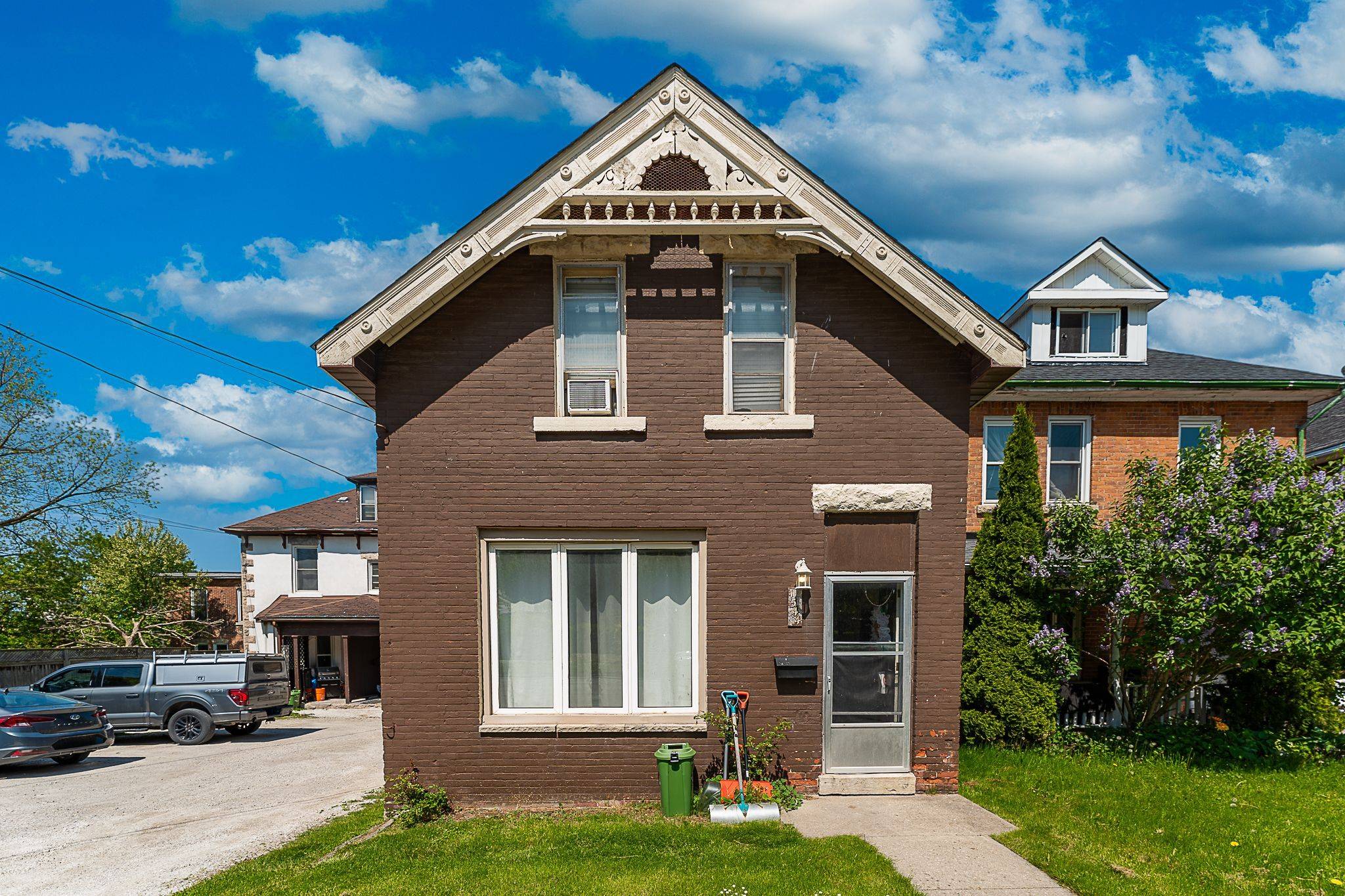 Owen Sound, ON N4K 2L9,1544 3rd AVE E