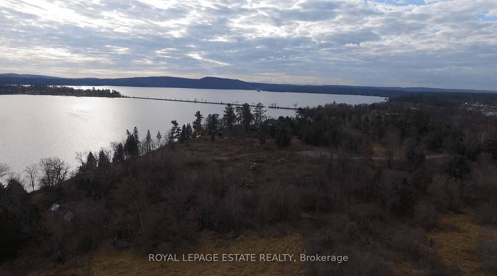 Greater Madawaska, ON K0J 1H0,12413 Lanark RD