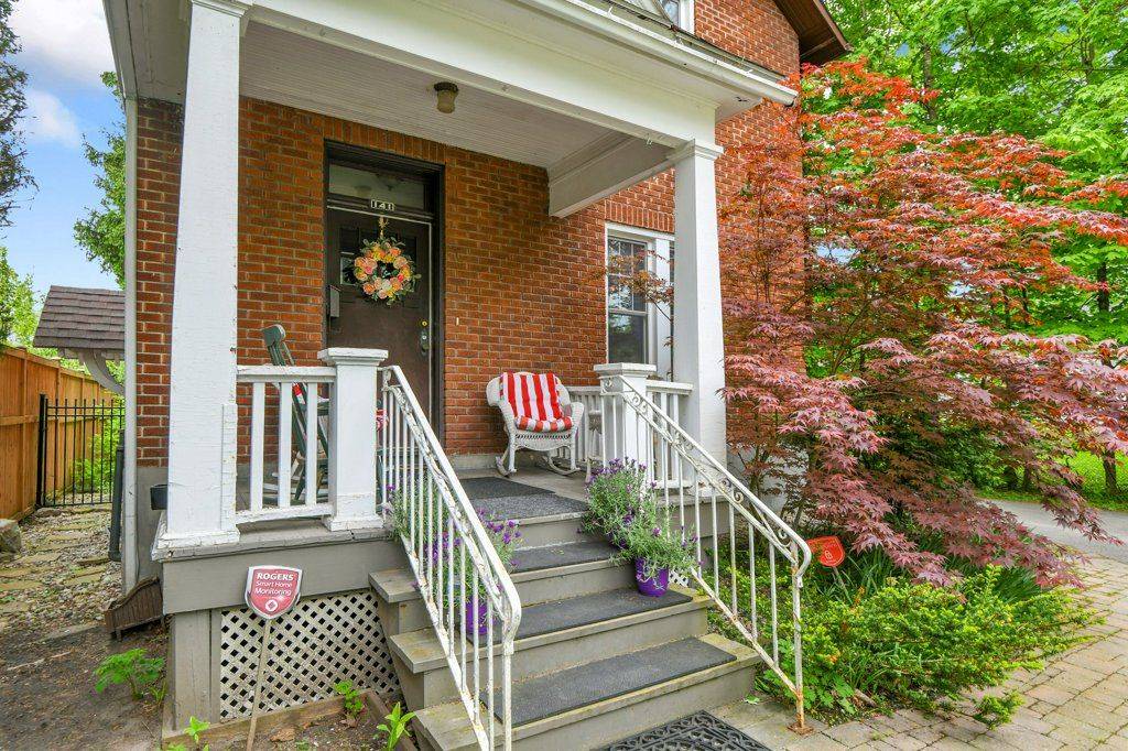 Rockcliffe Park, ON K1M 0B6,141 Minto PL