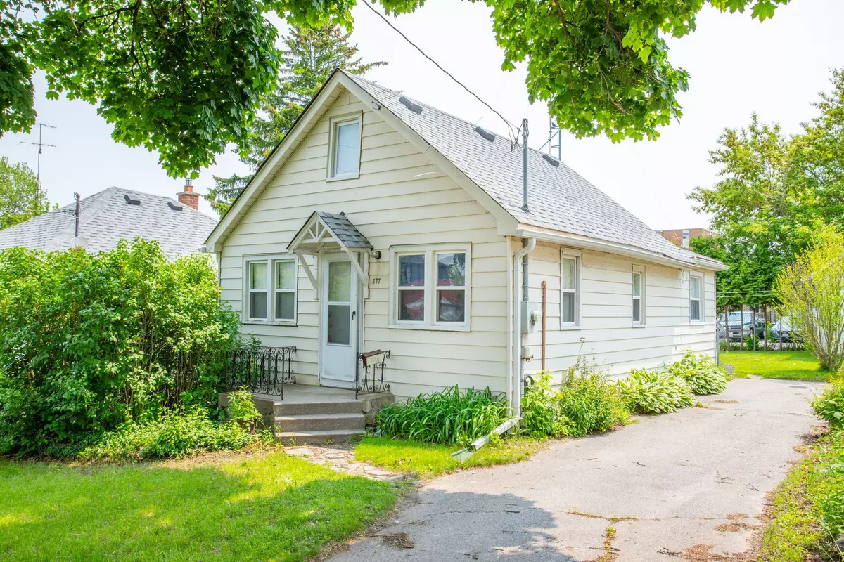 Oshawa, ON L1J 2R7,377 Adelaide AVE W