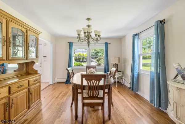 Wyckoff Twp., NJ 07481,271 Cedar Hill Ave