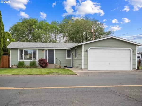 La Grande, OR 97850,1408 25TH ST