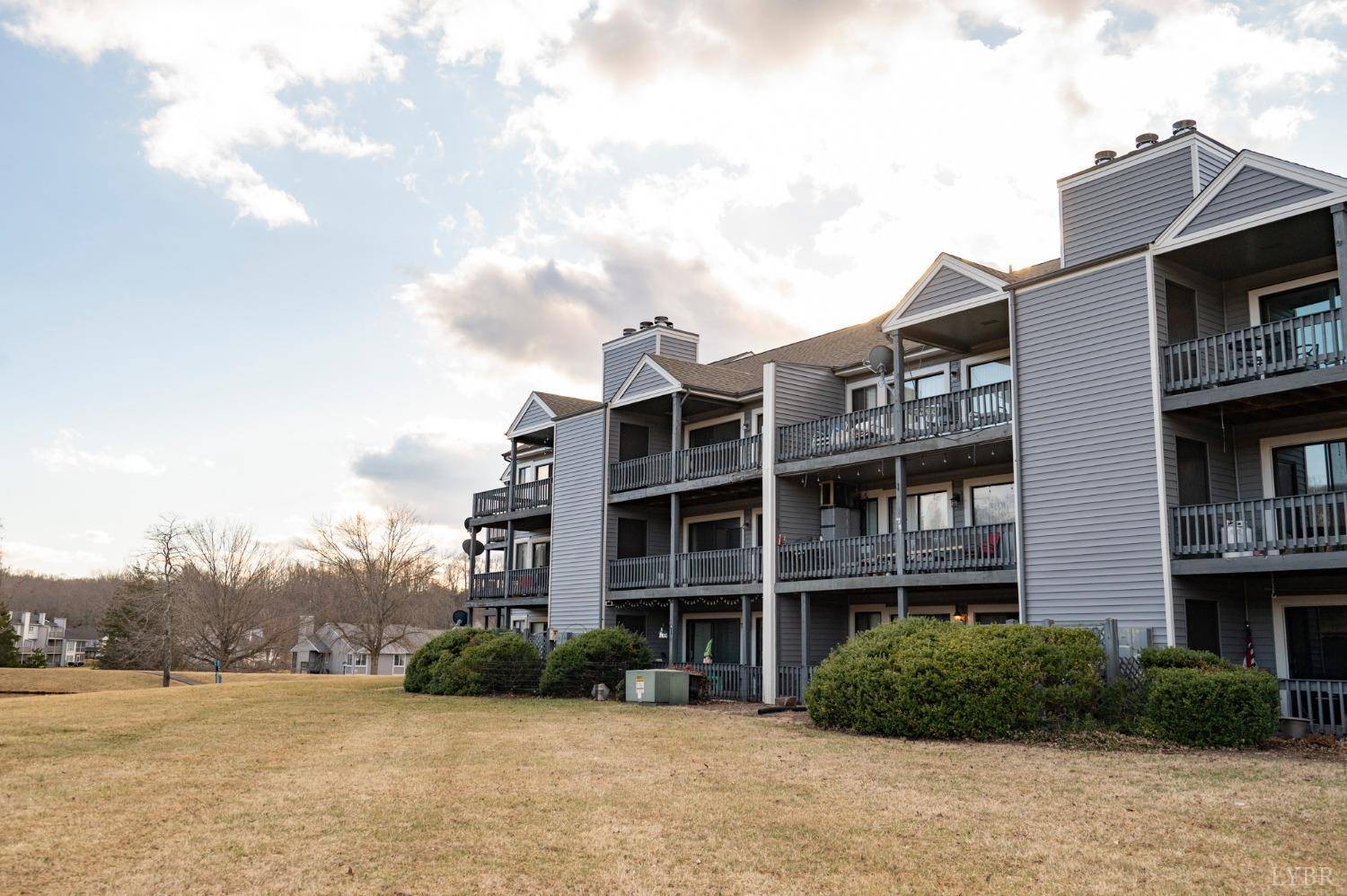 2424 Deer Run, Forest, VA 24551