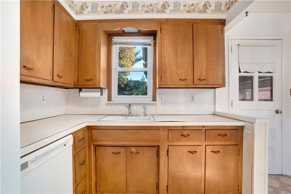 Franklin Square, NY 11010,417 Jefferson ST