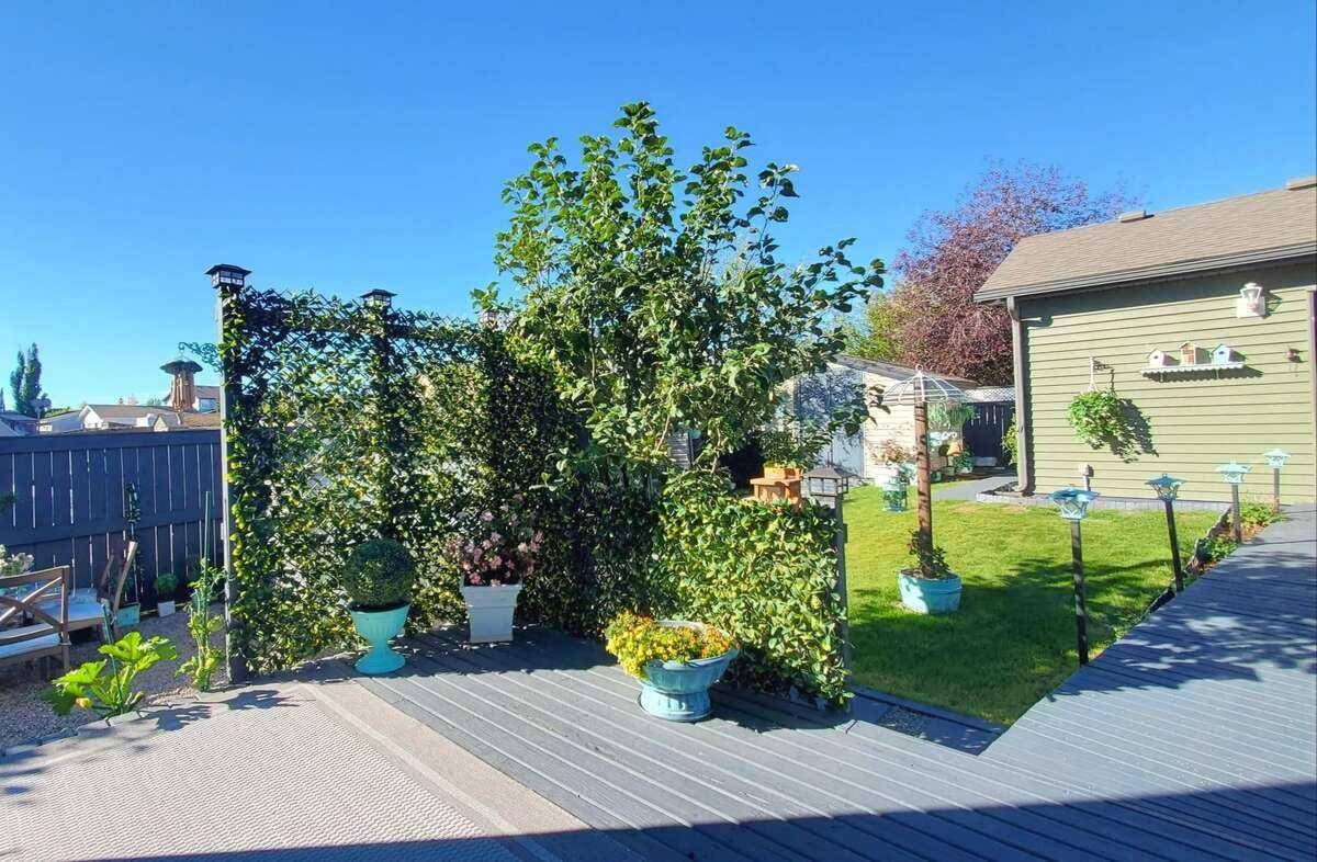 Calgary, AB T2Y 4R1,191 Everstone DR Southwest