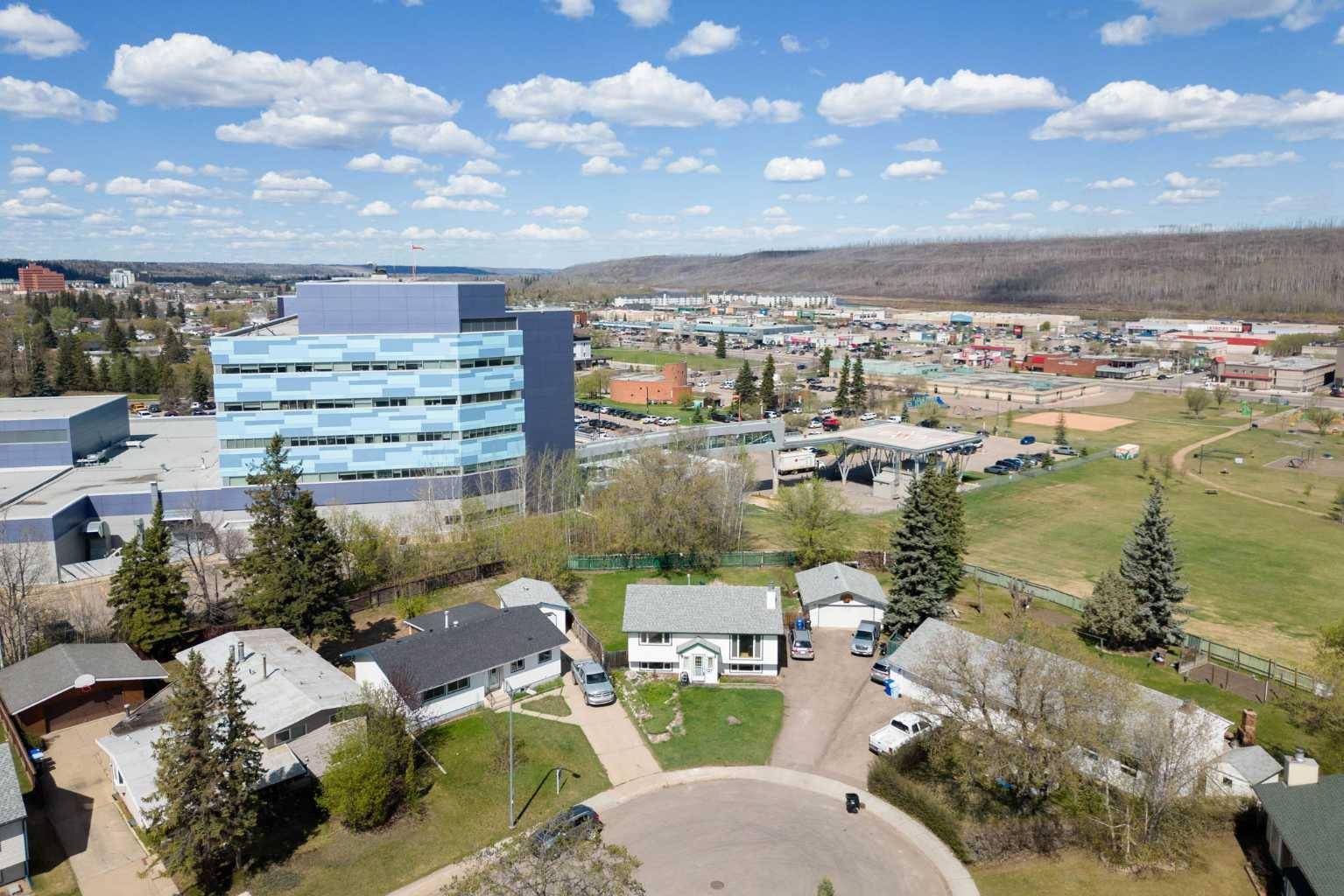 Fort Mcmurray, AB T9H3P4,6 Berry CRES