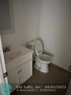 Hialeah, FL 33015,6950 NW 186th St  #207