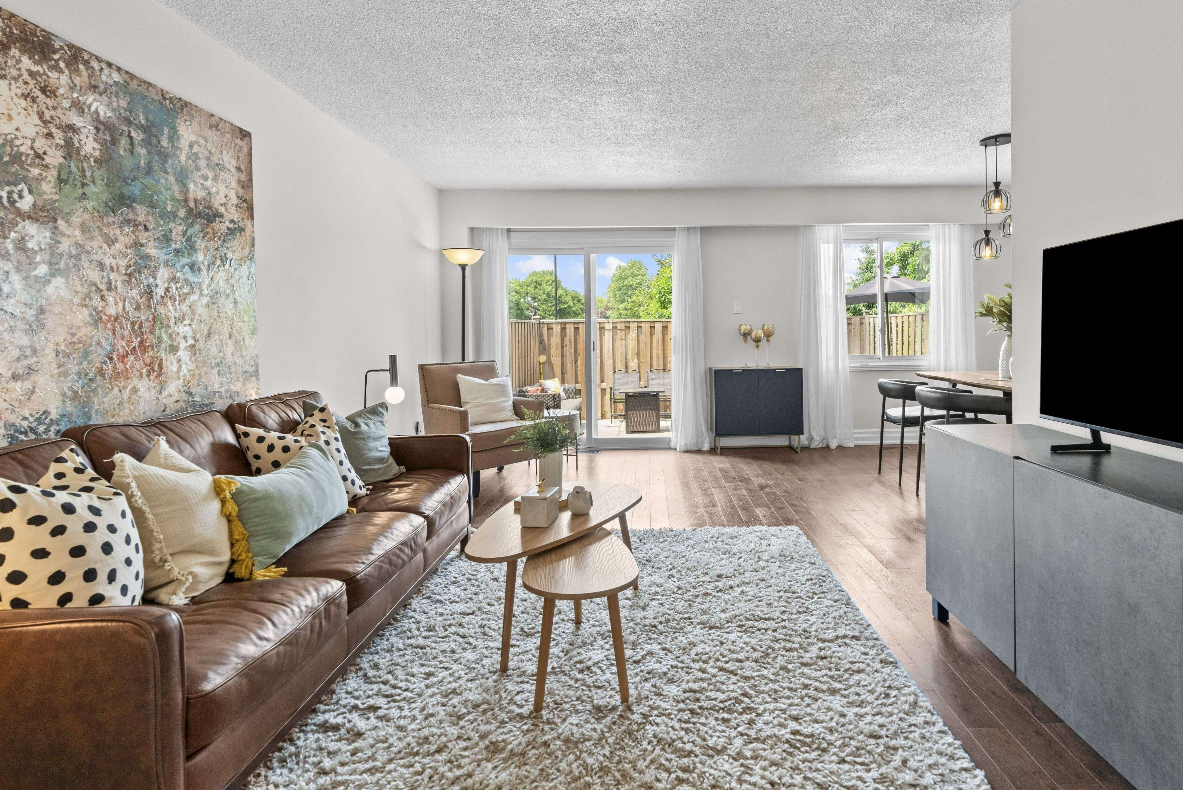 Burlington, ON L7L 5J9,4197 Longmoor DR #1