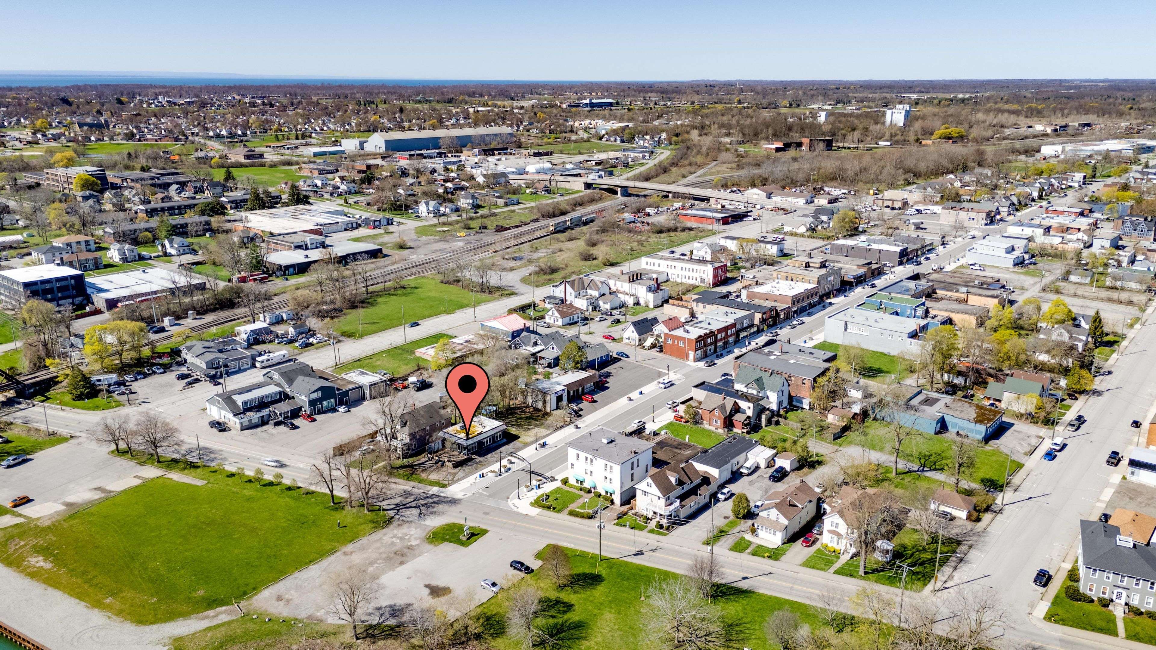 Fort Erie, ON L2A 3H5,607 Niagara BLVD
