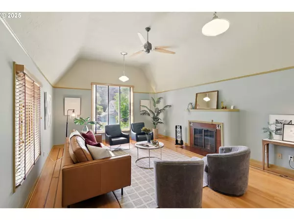 Portland, OR 97213,2804 NE 46TH AVE
