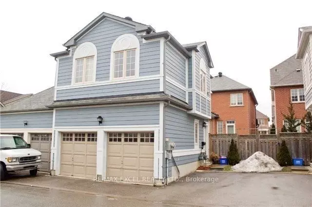 7 Innisvale DR, Markham, ON L6B 1G3