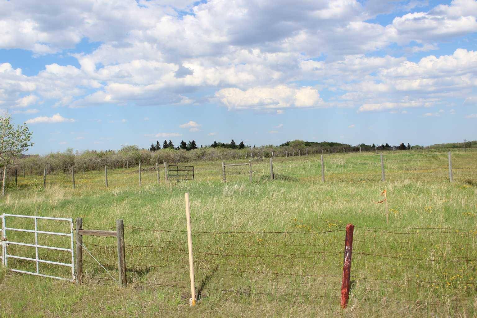 Rural Rocky View County, AB T4C 1A2,262098 Range Road 33