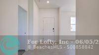 Port St Lucie, FL 34953,1073 SW mantila  AVE