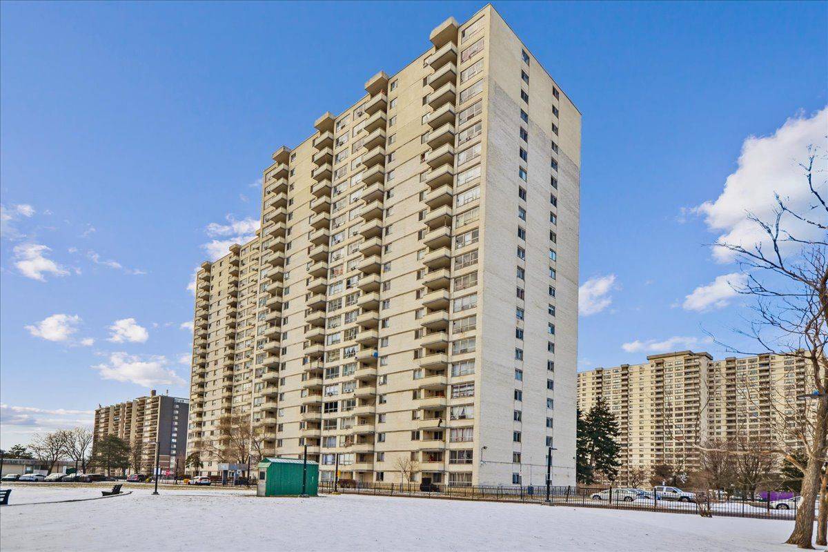 340 Dixon RD #1105, Toronto W09, ON M9R 1T1