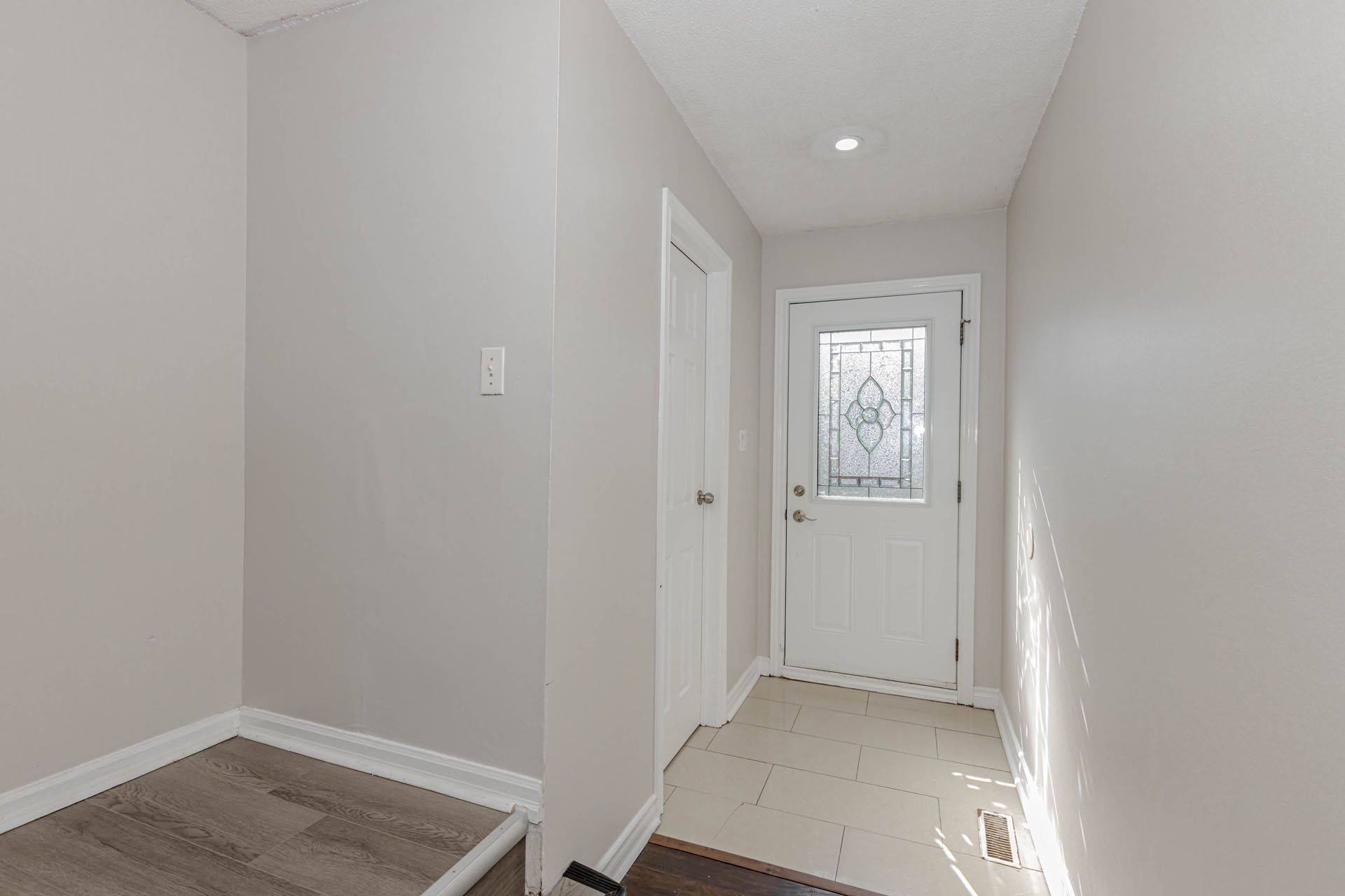 Brampton, ON L6V 3V1,399 VODDEN ST E #43
