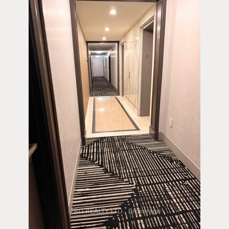 Toronto W01, ON M6S 3N6,65 Southport ST #606