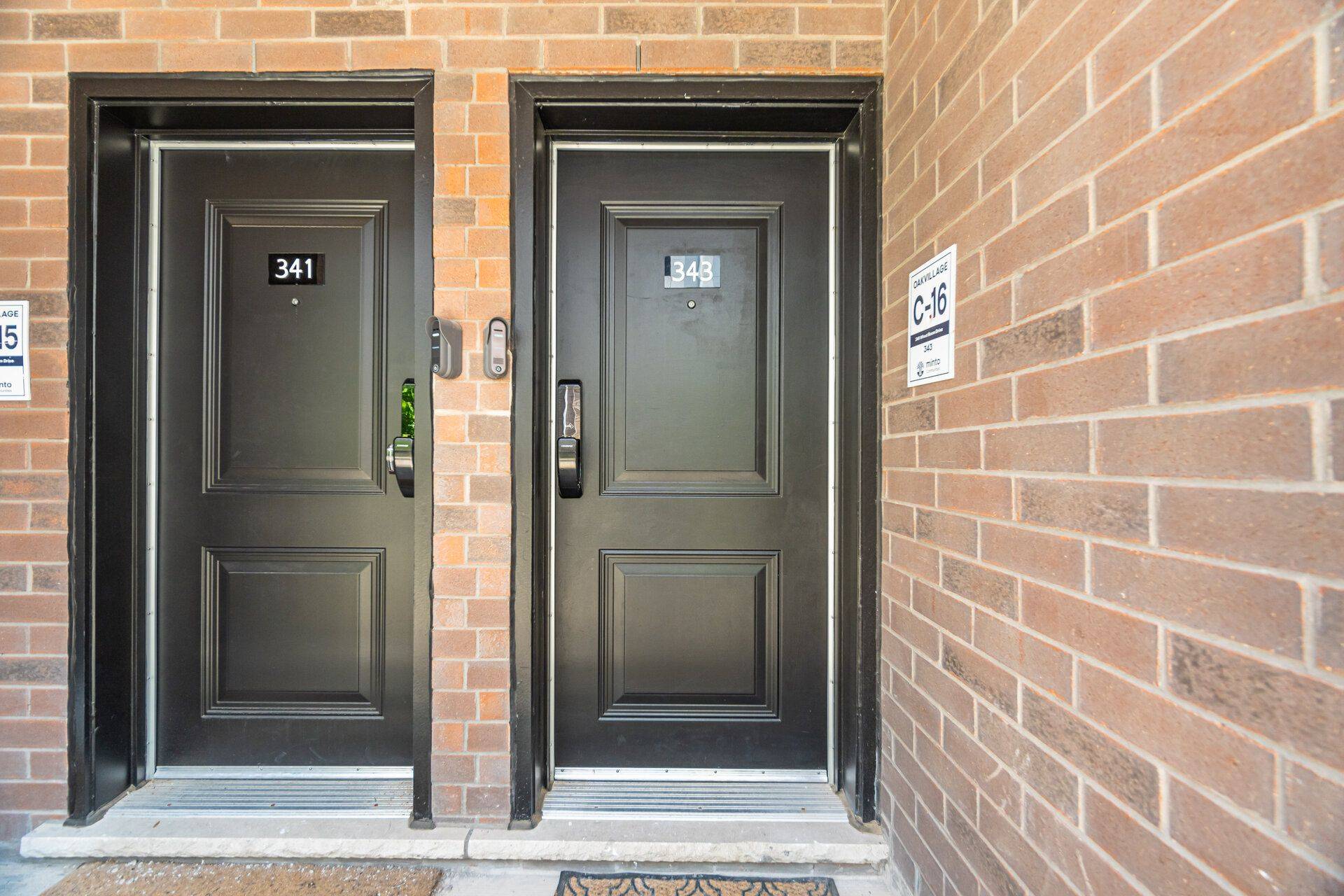 Oakville, ON L6H 7X5,349 Wheat Boom DR #343