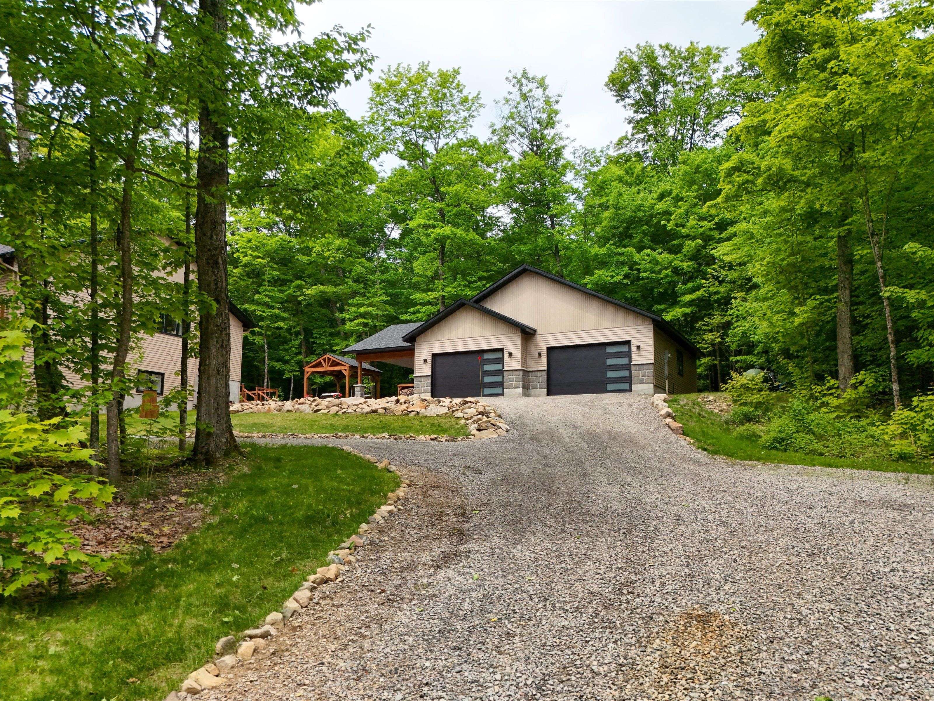 Lake Of Bays, ON P1H 2J6,1333 Walker Lake DR