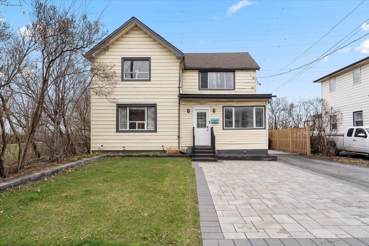 Hamilton, ON L8H 6Z8,1019 Beach BLVD