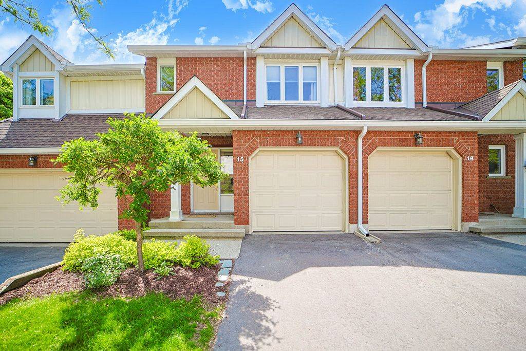 Kitchener, ON N2T 2G7,523 Beechwood DR #15