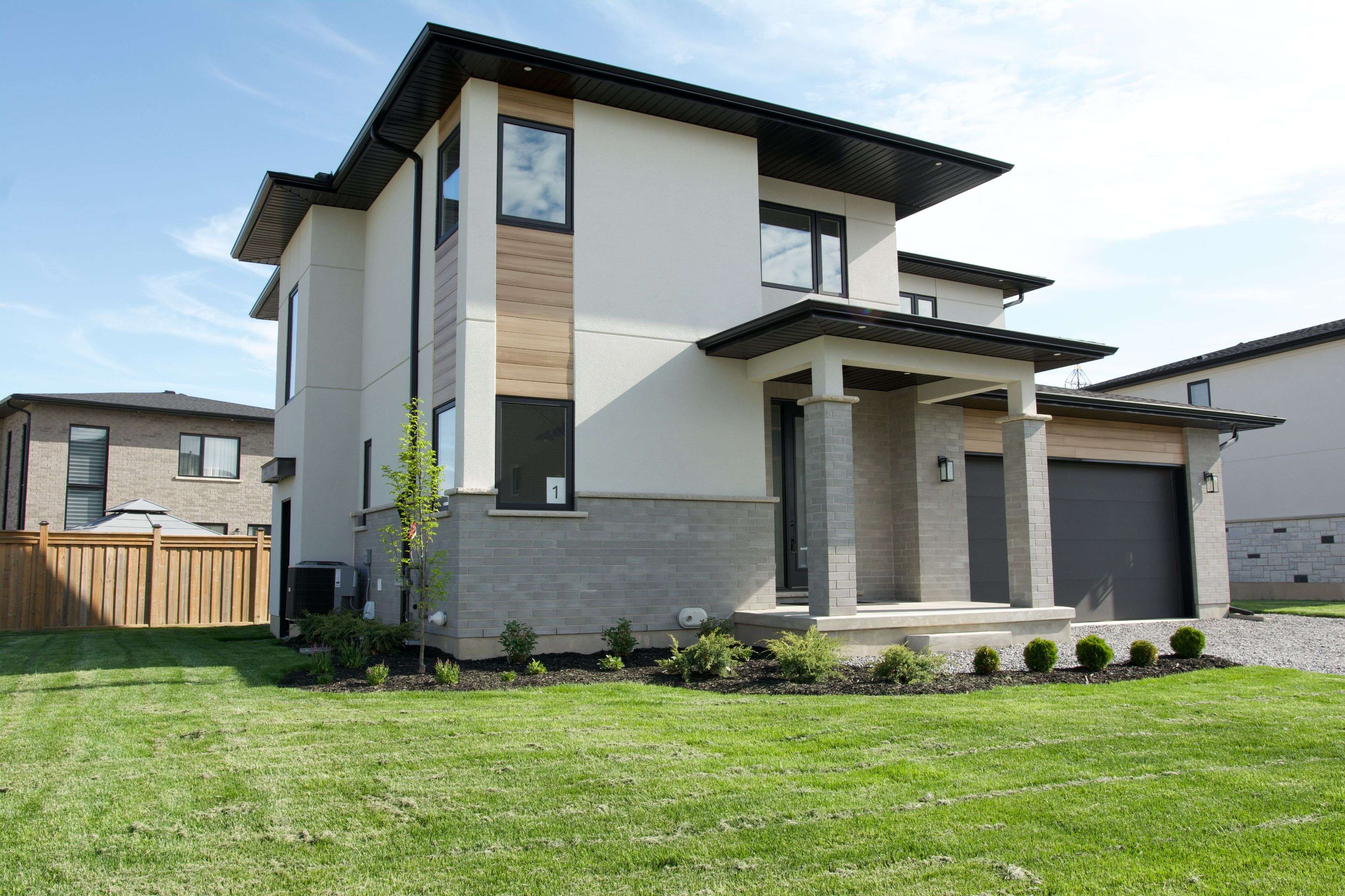 Thorold, ON L2V 0M7,1 Elvira WAY