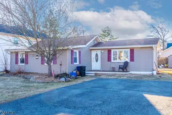 15 Seminole Ave, Parsippany-troy Hills Twp., NJ 07034