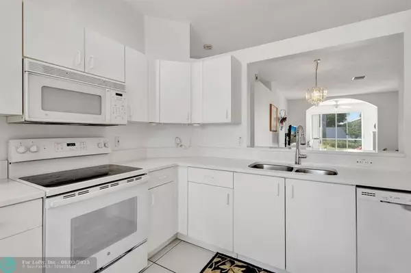 Boynton Beach, FL 33437,9635 N Crescent View Dr