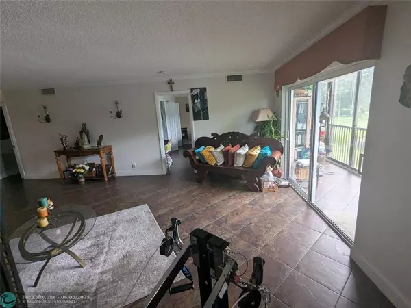 Pembroke Pines, FL 33025,250 S Hollybrook Ter #205
