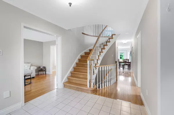 Newmarket, ON L3X 1T6,441 Mccaffrey RD