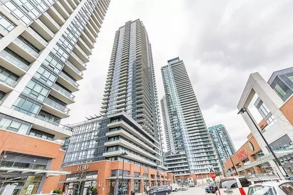 Toronto W06, ON M8V 1A4,2220 Lake Shore BLVD W #616