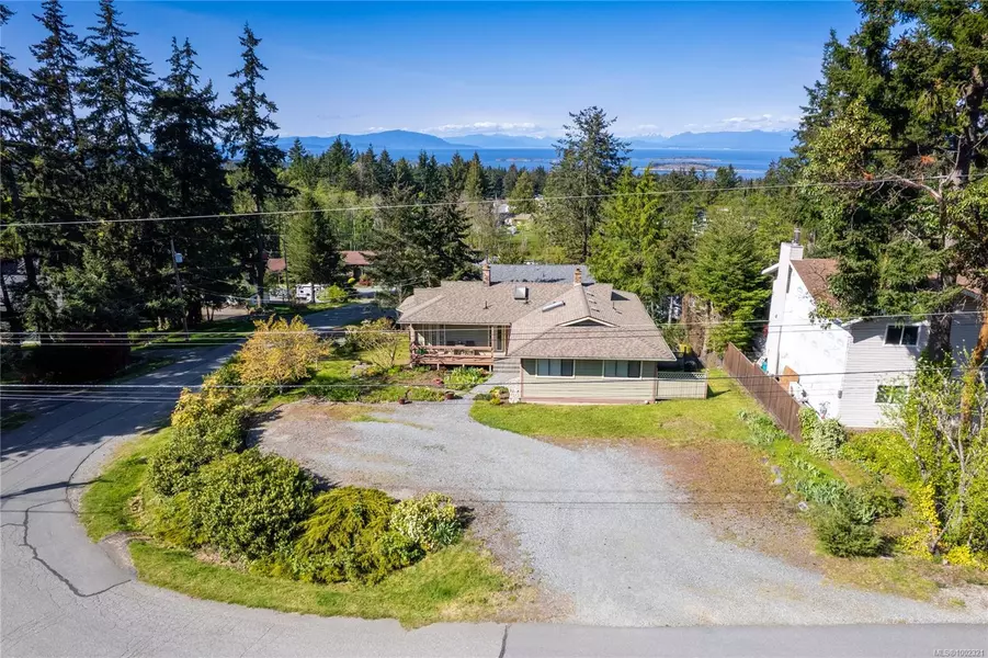 7496 Clark Cres, Lantzville, BC V0R 2H0