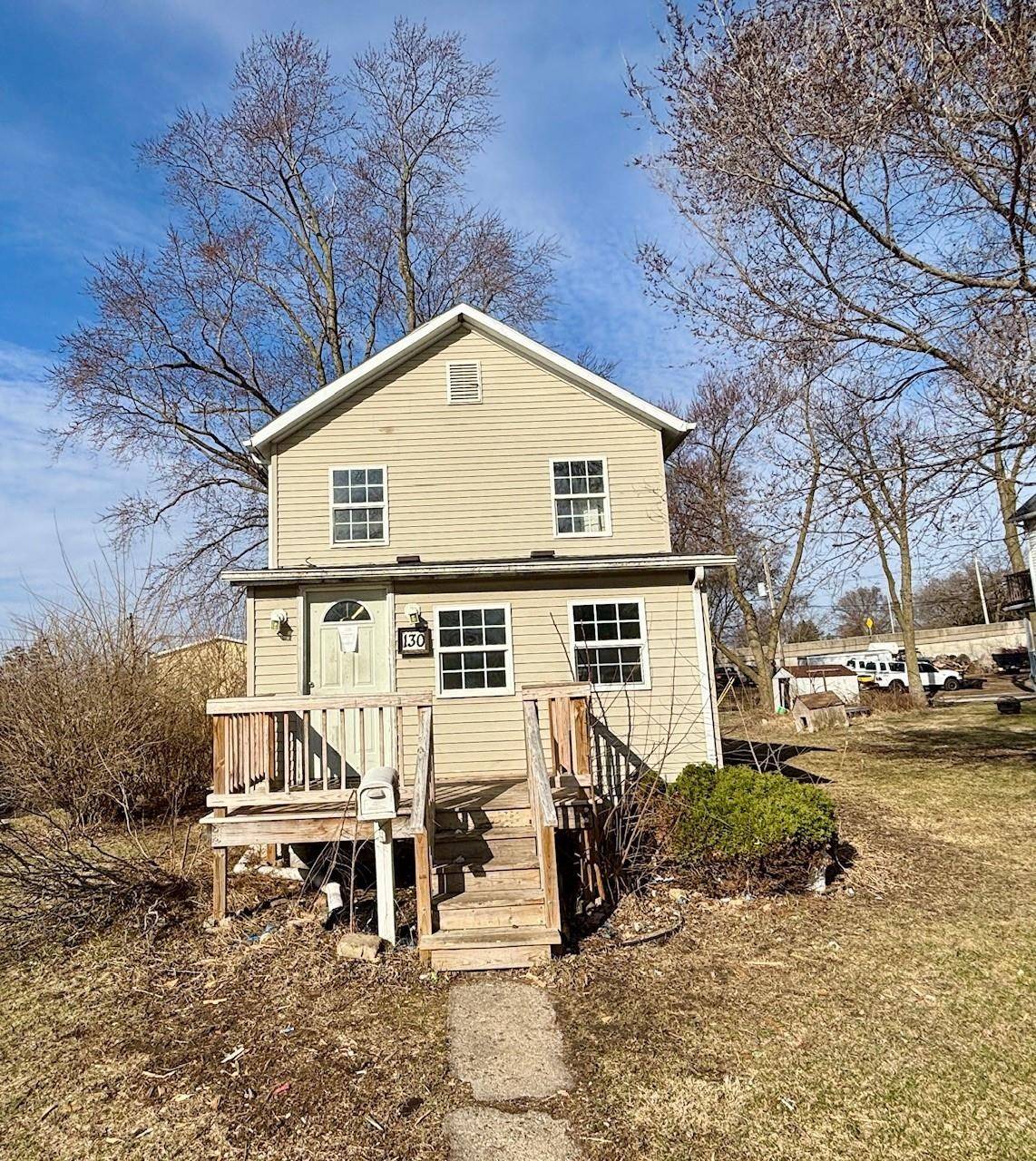 130 S 6th Street, Rochelle, IL 61068