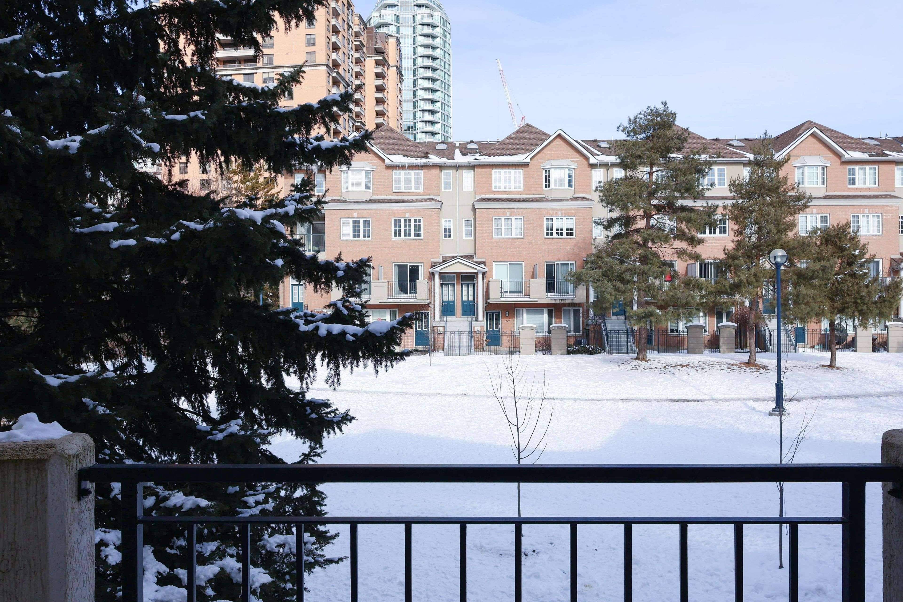 Toronto C14, ON M2N 6V5,821 Grandview WAY