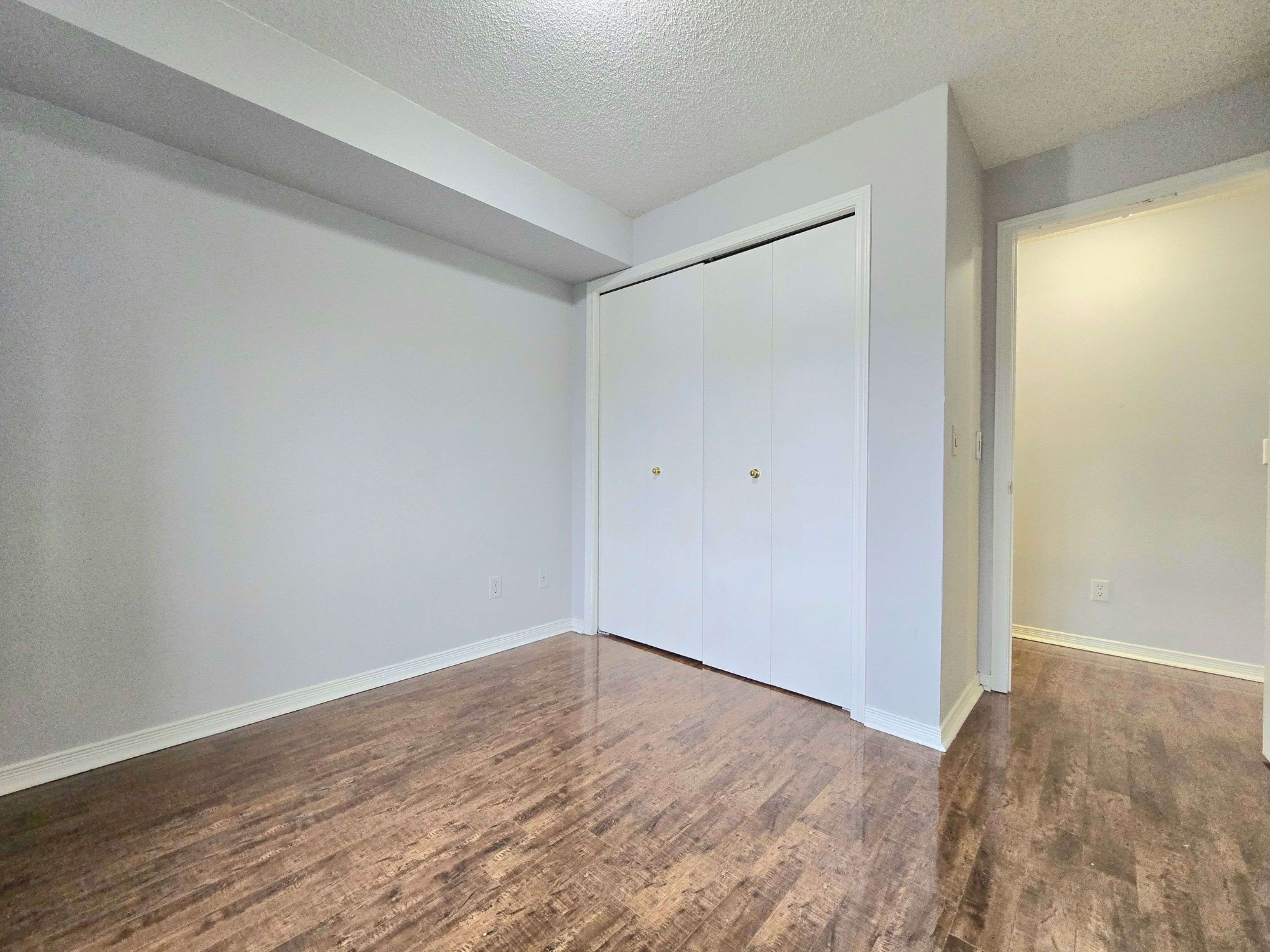 Toronto E04, ON M1L 4W4,684 Warden AVE #314
