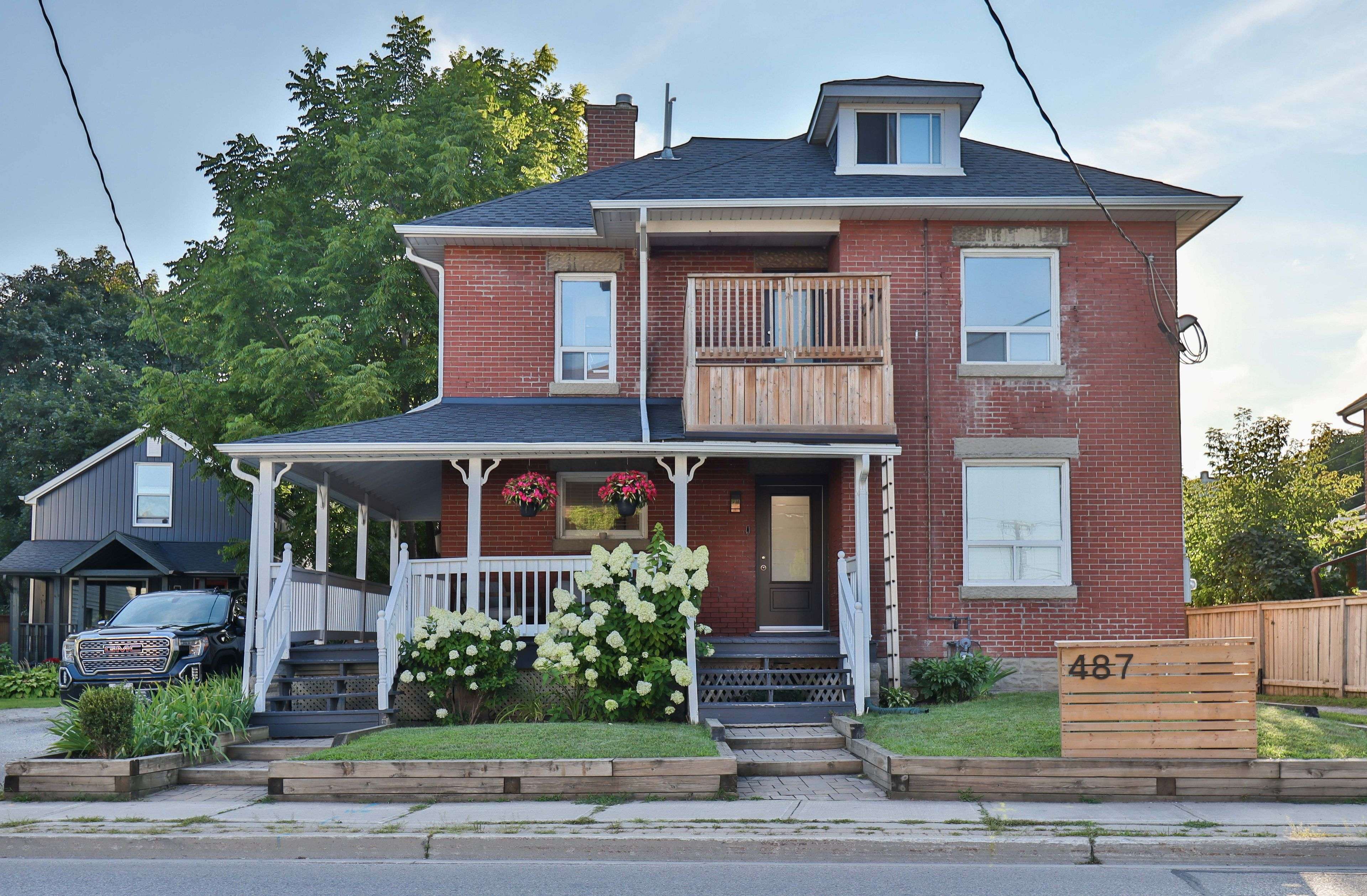 487 Eagle ST #Unit C, Newmarket, ON L3Y 1K7