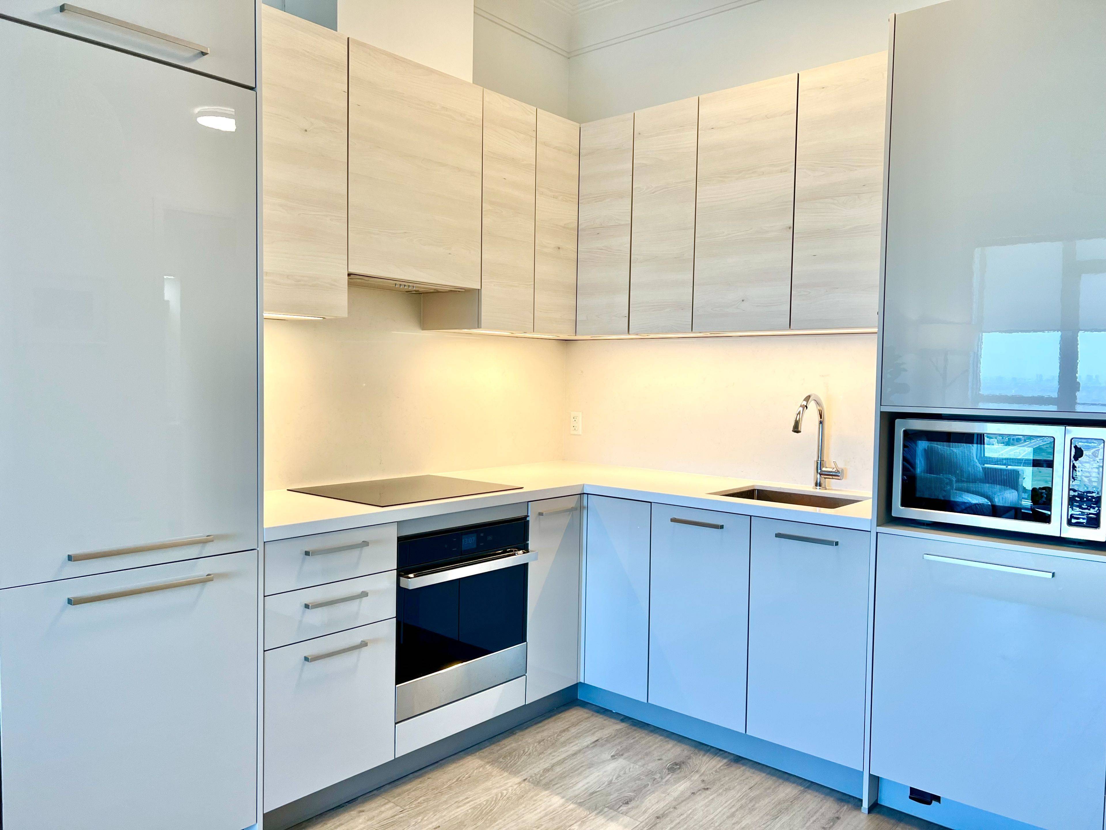 Markham, ON L3T 0G8,12 Gandhi LN #3608