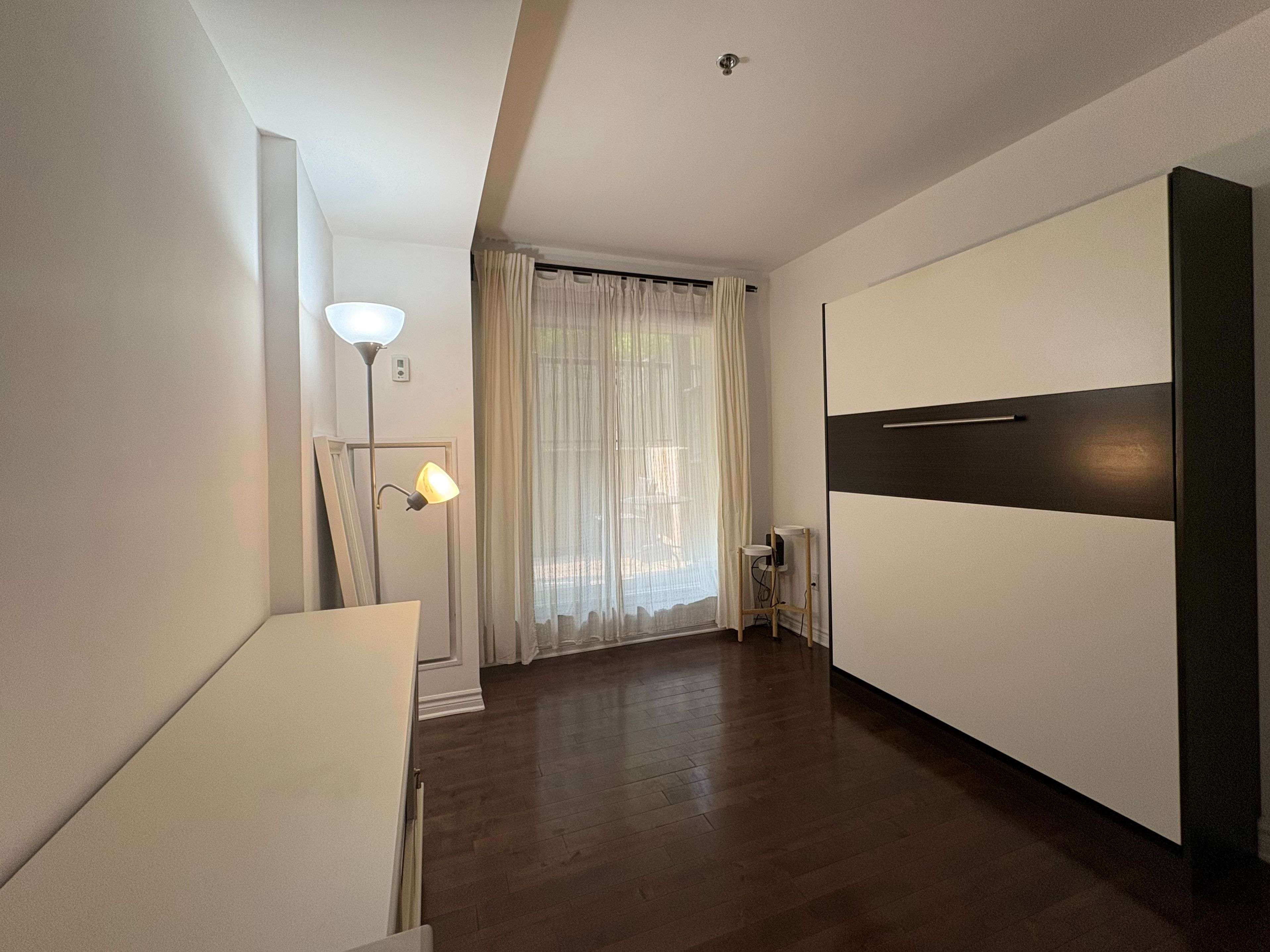 Ottawa Centre, ON K2P 1B5,429 Kent ST #103